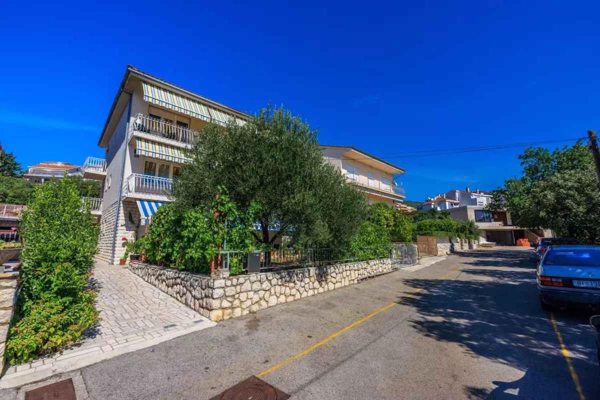 Four-Bedroom Apartment In Crikvenica II Ngoại thất bức ảnh