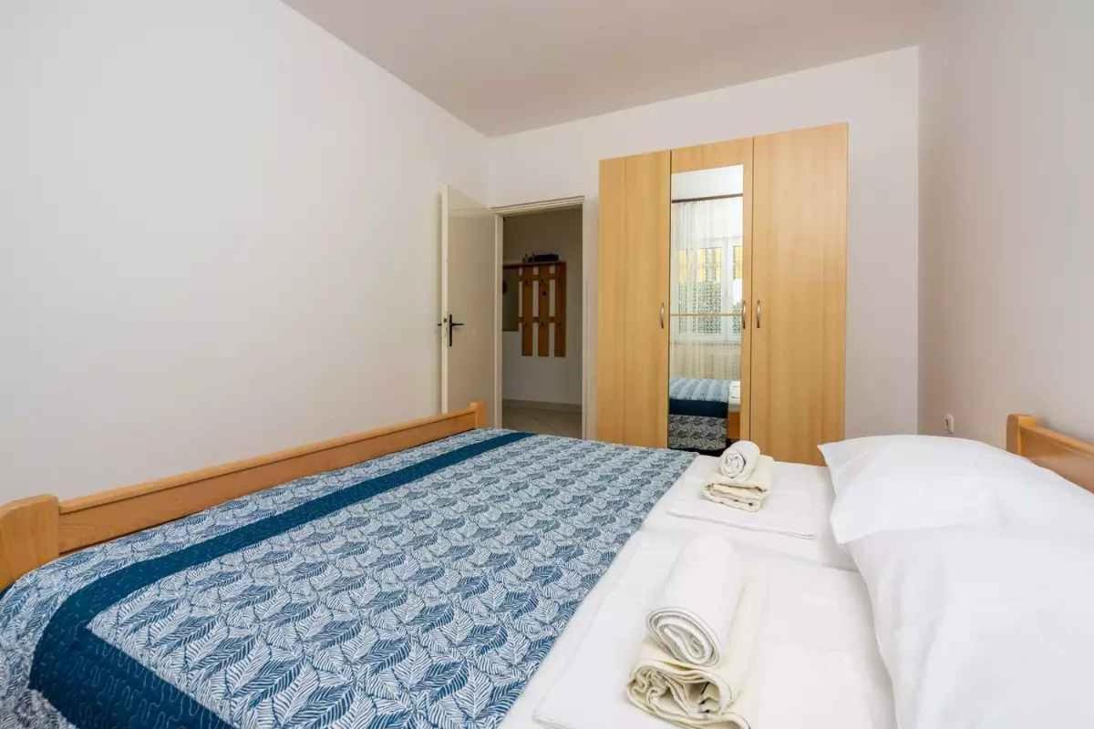 Four-Bedroom Apartment In Crikvenica II Ngoại thất bức ảnh