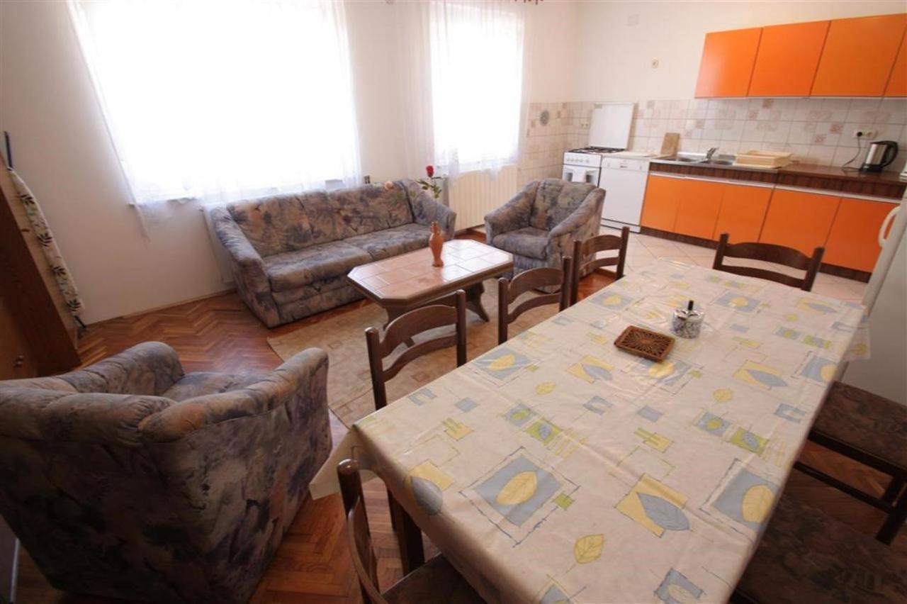 Four-Bedroom Apartment In Crikvenica II Ngoại thất bức ảnh